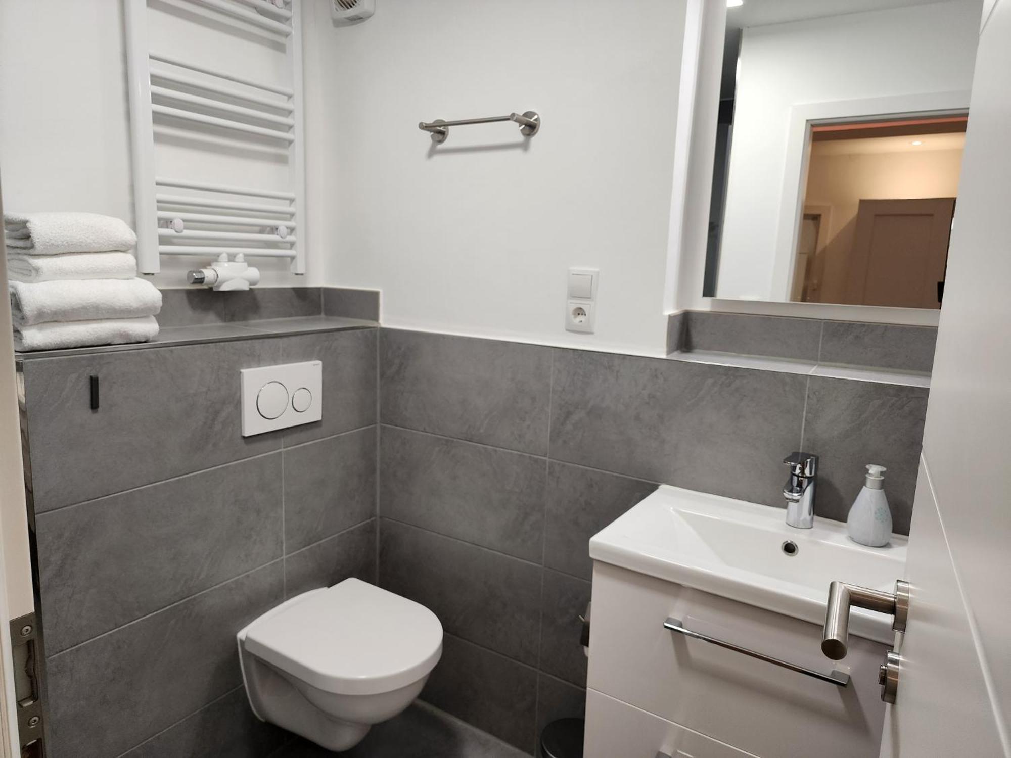 Davin City Aparments - Self-Check-In Hamburg Luaran gambar