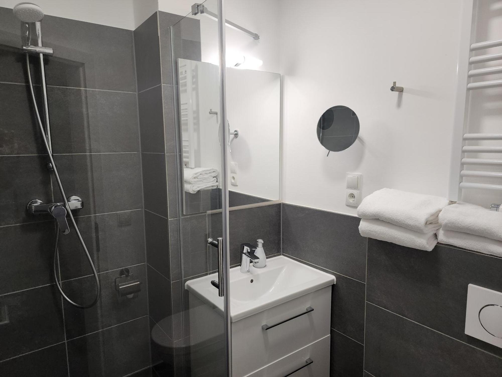 Davin City Aparments - Self-Check-In Hamburg Luaran gambar