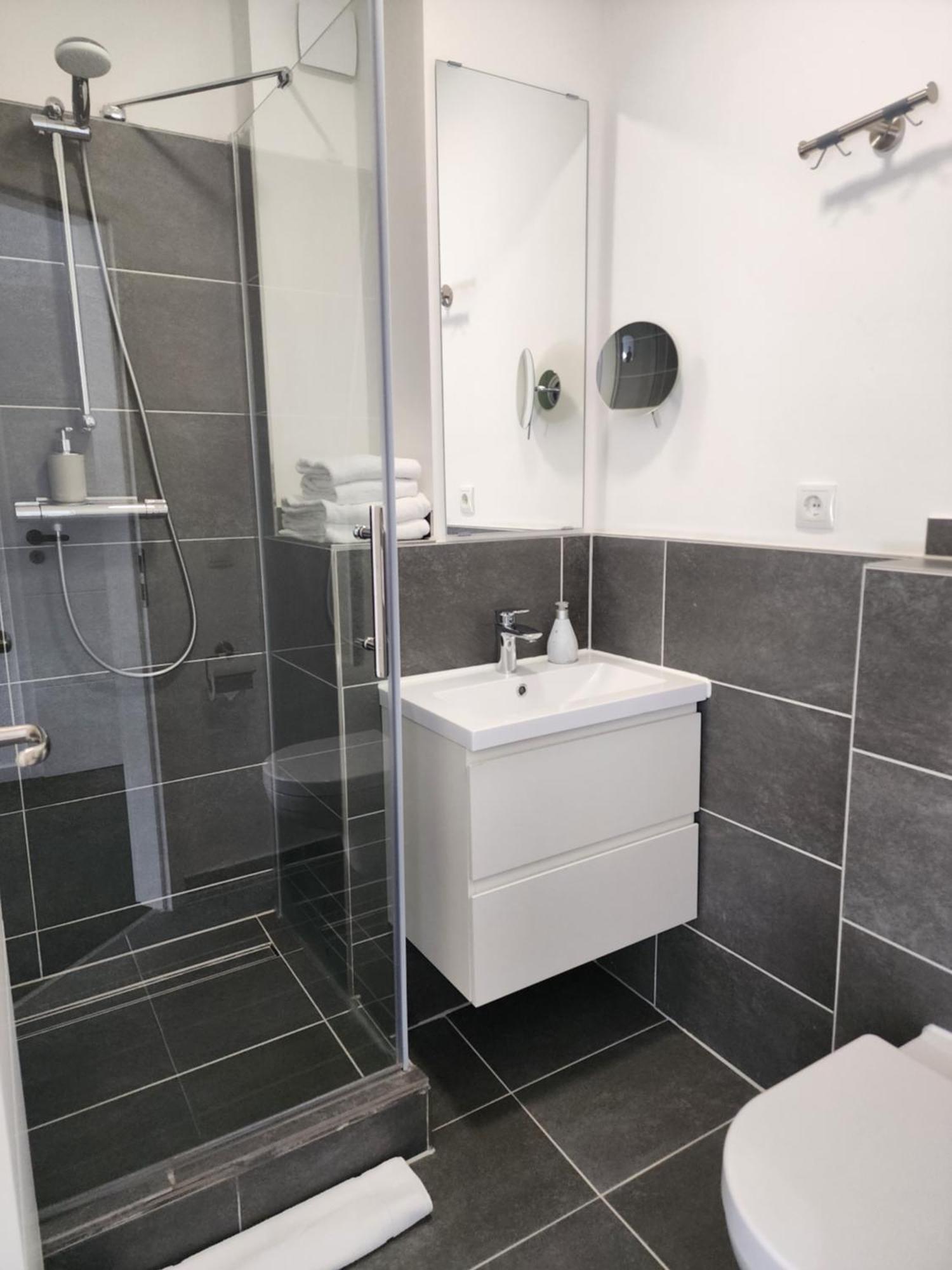 Davin City Aparments - Self-Check-In Hamburg Luaran gambar
